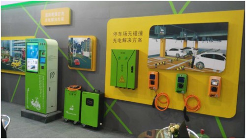 科陸攜充電設(shè)施創(chuàng)新產(chǎn)品閃耀2016中國(重慶)新能源汽車展 引領(lǐng)汽車充電設(shè)備研發(fā)新浪潮